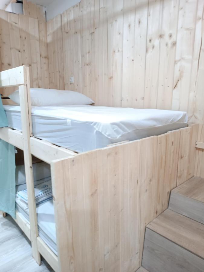 לוגו Hostel Bretema מראה חיצוני תמונה